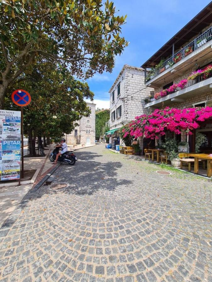 Skver Studio Apartments Herceg Novi Exterior foto