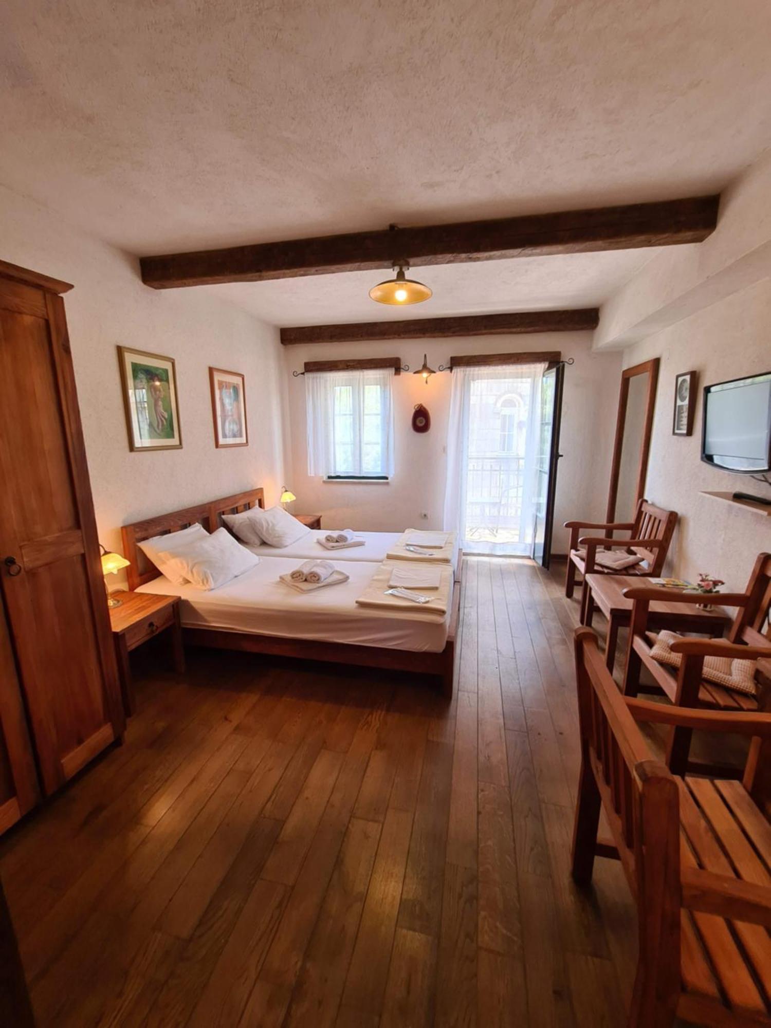 Skver Studio Apartments Herceg Novi Exterior foto